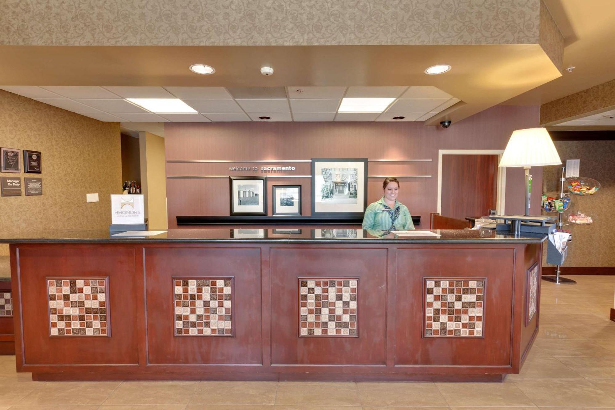 Hampton Inn & Suites Sacramento-Airport-Natomas מראה חיצוני תמונה